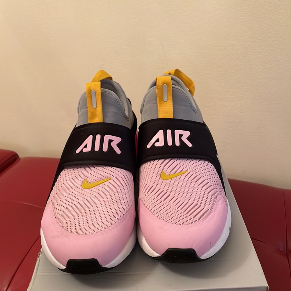 Nike Air Max 270 Extreme
Big Kids’ Shoes - Picture 4 of 8